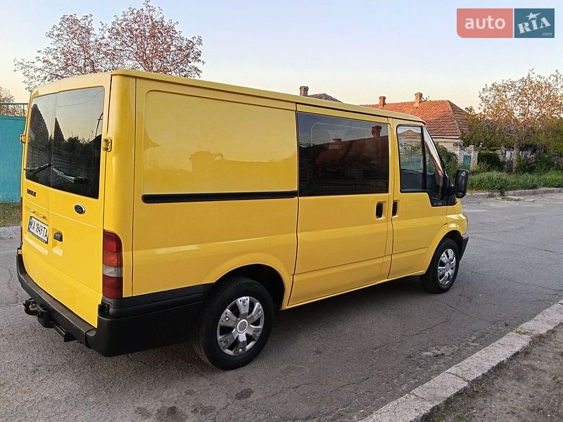 Вантажопасажирський фургон Ford Transit 2002 в Миколаєві