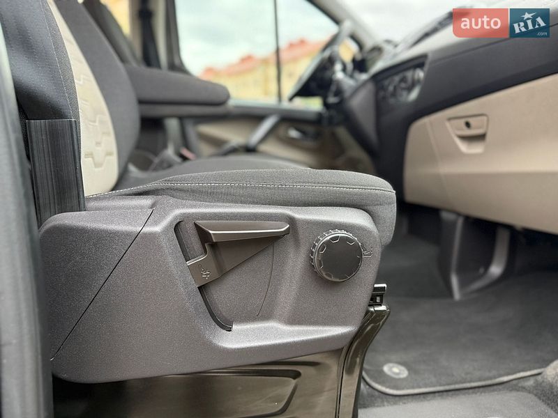 Минивэн Ford Transit 2016 в Львове