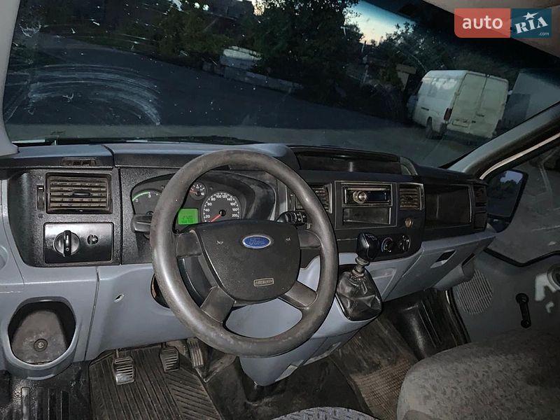 Грузовой фургон Ford Transit 2007 в Черкассах