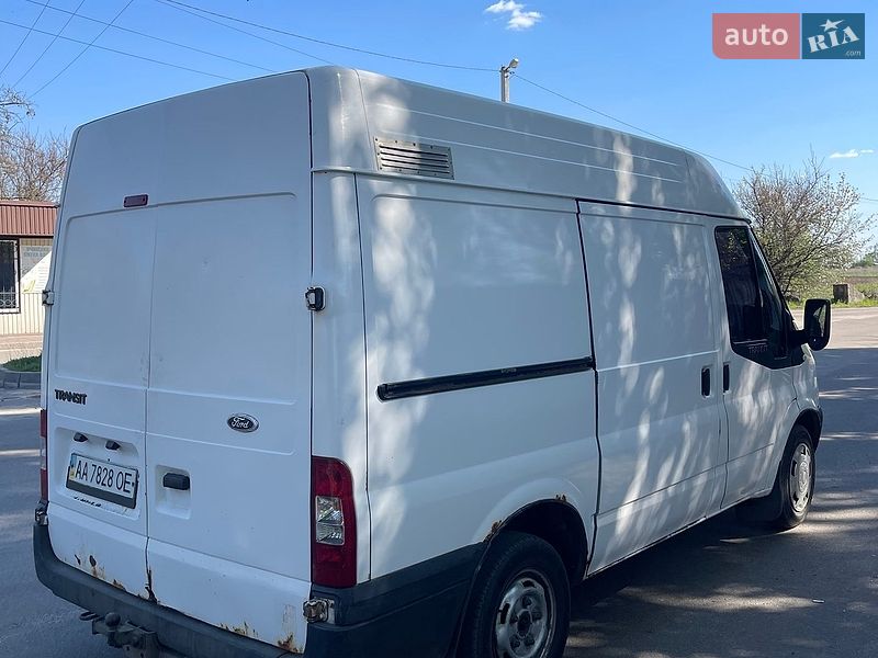 Вантажний фургон Ford Transit 2008 в Києві