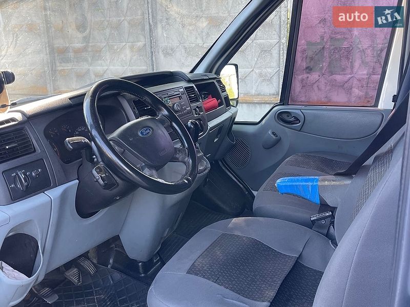 Вантажний фургон Ford Transit 2008 в Києві