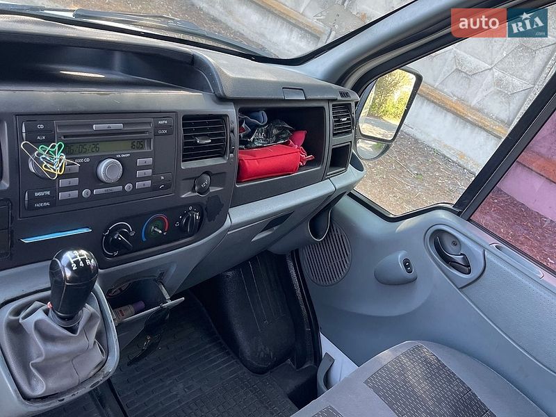 Вантажний фургон Ford Transit 2008 в Києві
