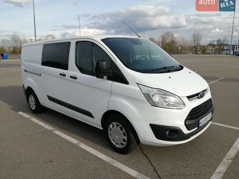 Вантажний фургон Ford Transit 2017 в Києві