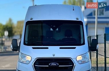 Вантажний фургон Ford Transit 2019 в Миколаєві