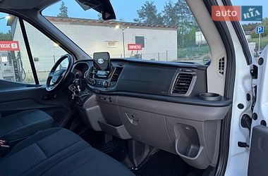 Вантажний фургон Ford Transit 2021 в Бучі