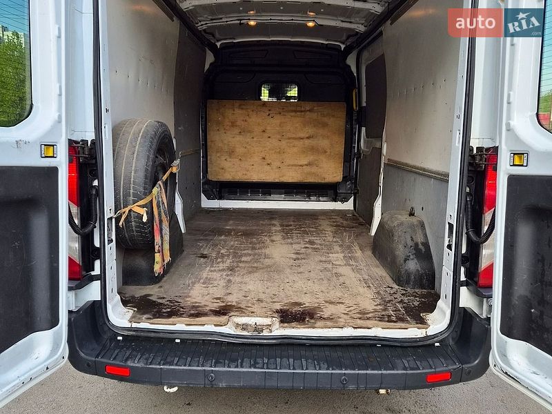 Вантажний фургон Ford Transit 2017 в Харкові