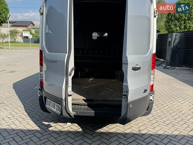 Грузопассажирский фургон Ford Transit 2017 в Ивано-Франковске
