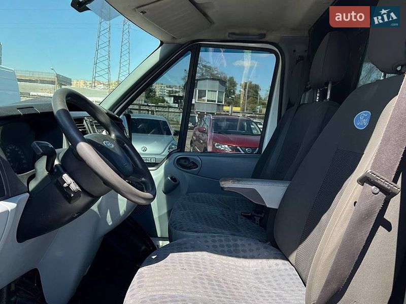 Вантажний фургон Ford Transit 2006 в Києві