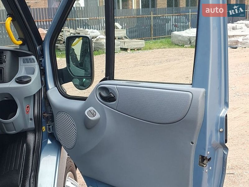 Минивэн Ford Transit 2011 в Киеве