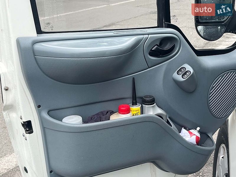 Грузопассажирский фургон Ford Transit 2007 в Киеве