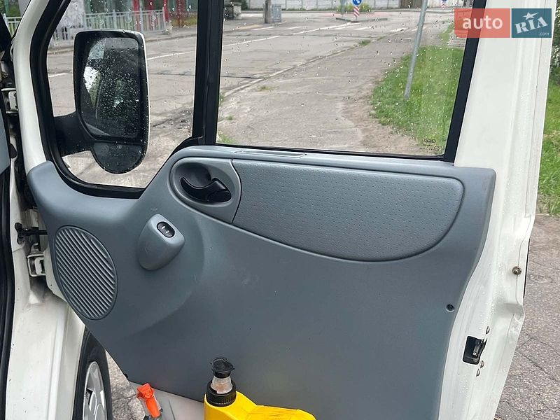 Грузопассажирский фургон Ford Transit 2007 в Киеве