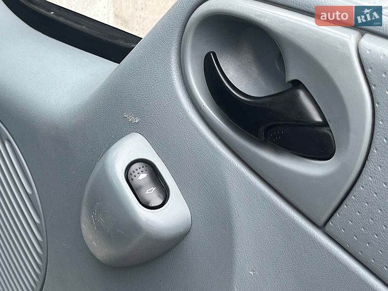 Грузопассажирский фургон Ford Transit 2007 в Киеве