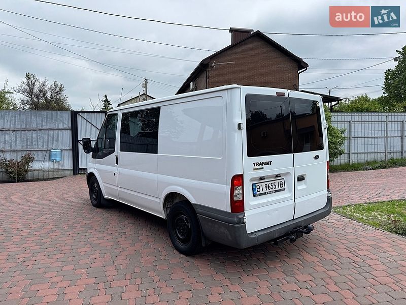 Грузопассажирский фургон Ford Transit 2007 в Миргороде
