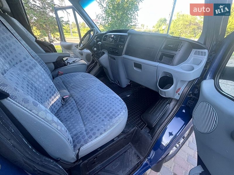 Грузовой фургон Ford Transit 2008 в Смеле