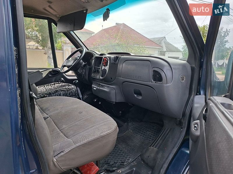 Грузопассажирский фургон Ford Transit 2004 в Николаеве