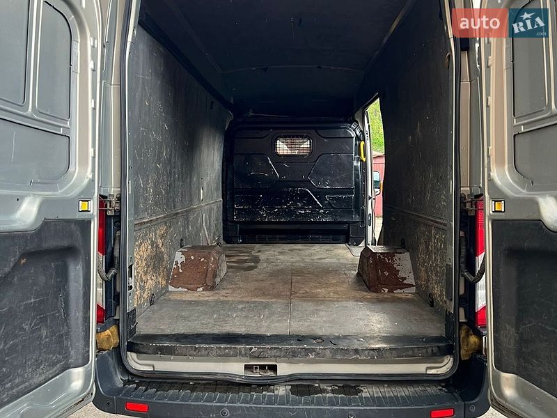 Мікроавтобус вантажний (до 3,5т) Ford Transit 2015 в Харкові