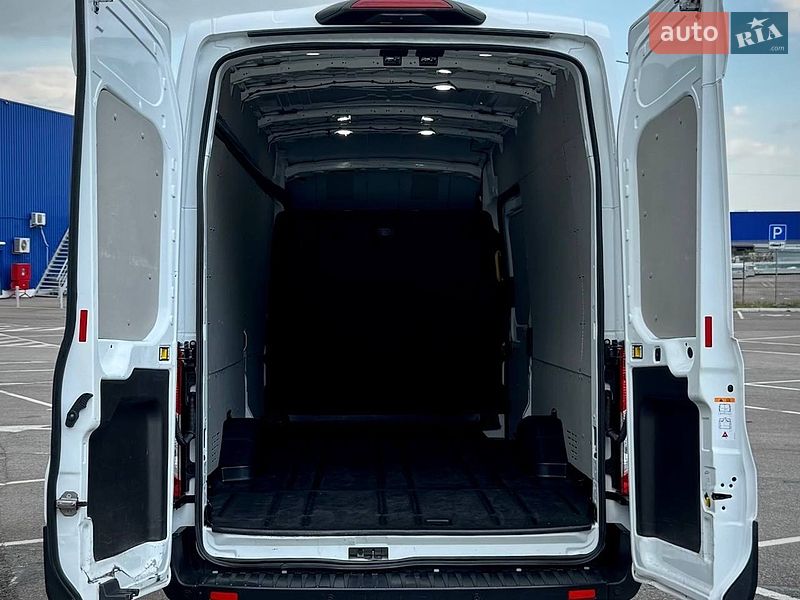 Вантажний фургон Ford Transit 2021 в Києві