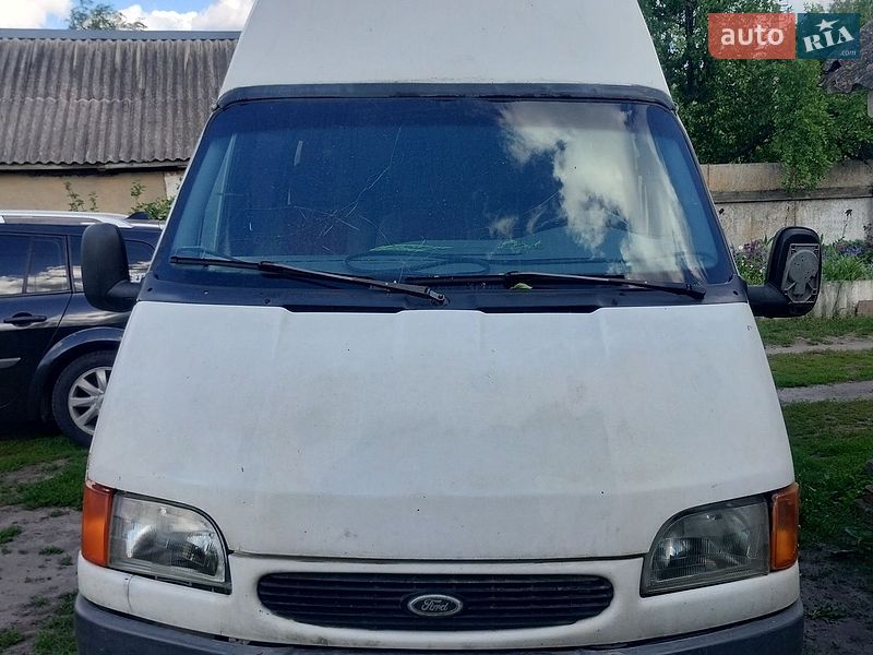 Минивэн Ford Transit 1996 в Недригайлове