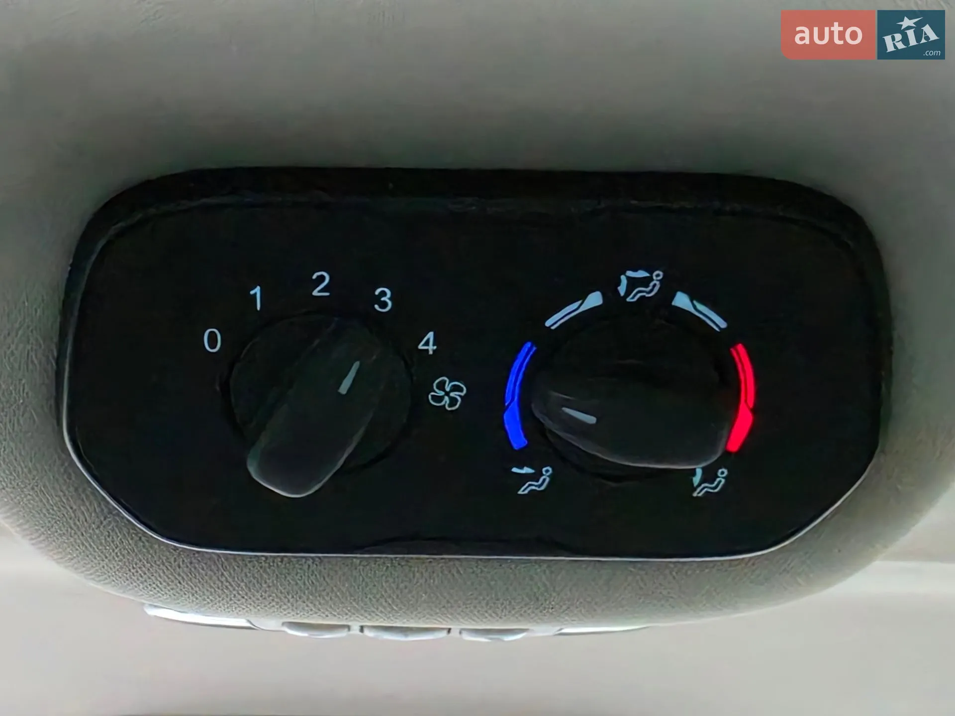 2013 Ford Transit Connect - мініатюра 21