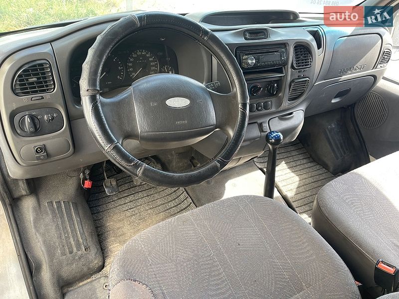 Микровэн Ford Transit 2000 в Новояворовске