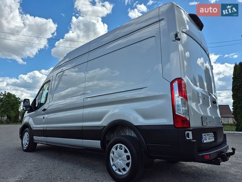 Вантажний фургон Ford Transit 2021 в Дубні