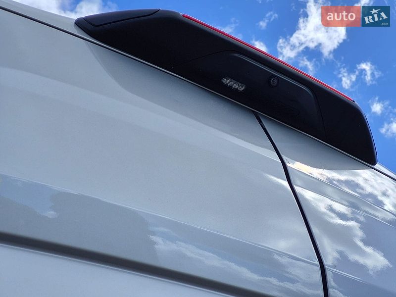 Вантажний фургон Ford Transit 2021 в Дубні