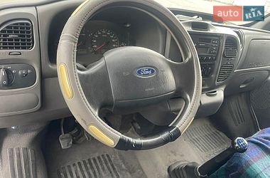 Грузопассажирский фургон Ford Transit 2003 в Львове