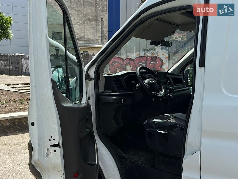 Грузовой фургон Ford Transit 2019 в Николаеве