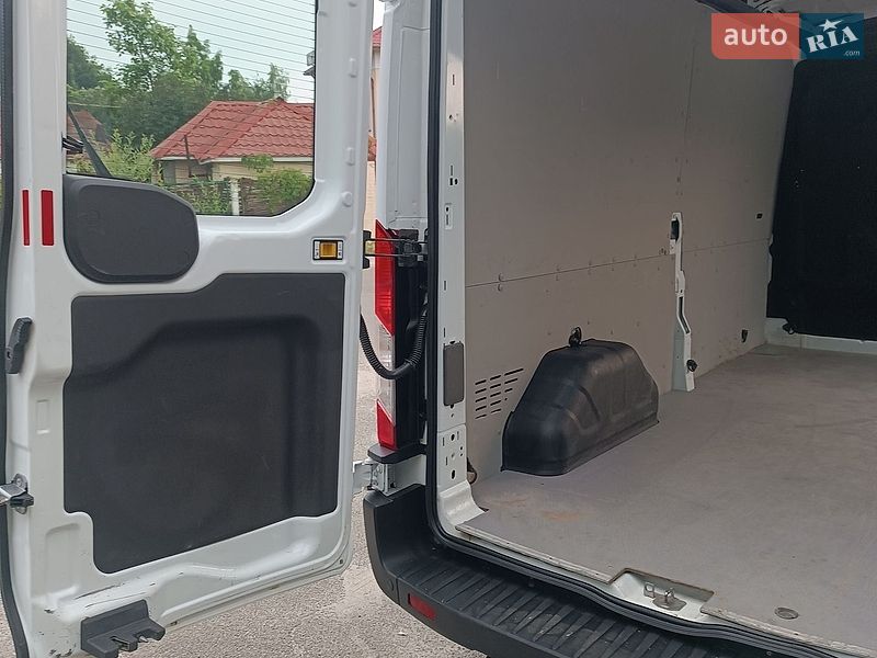 Вантажний фургон Ford Transit 2020 в Броварах