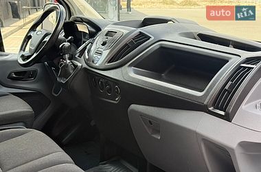 Вантажний фургон Ford Transit 2018 в Дубні