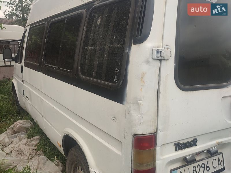 Минивэн Ford Transit 1995 в Знаменке