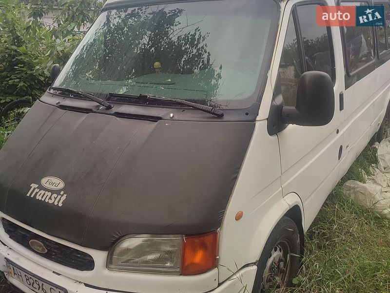 Минивэн Ford Transit 1995 в Знаменке