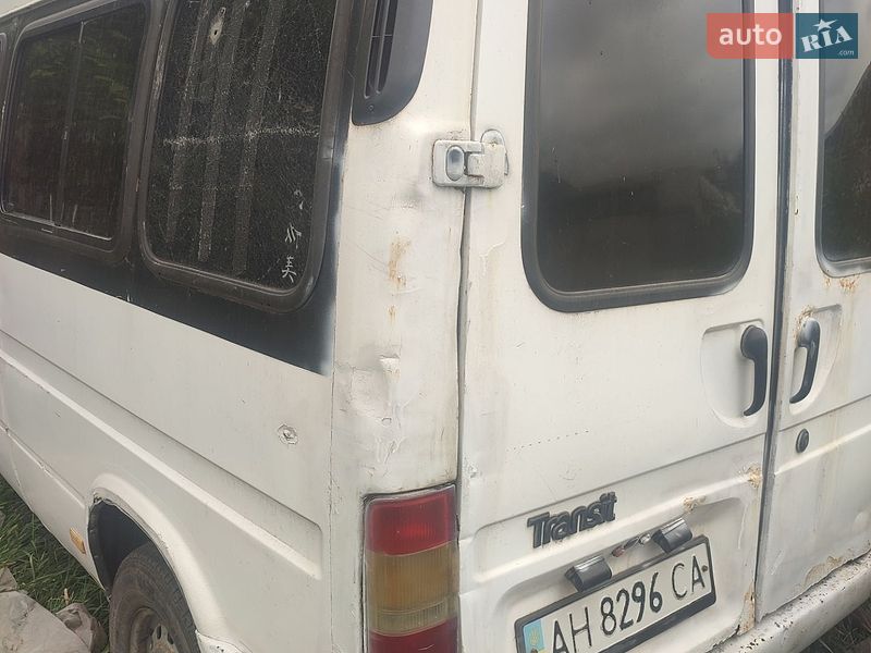 Минивэн Ford Transit 1995 в Знаменке
