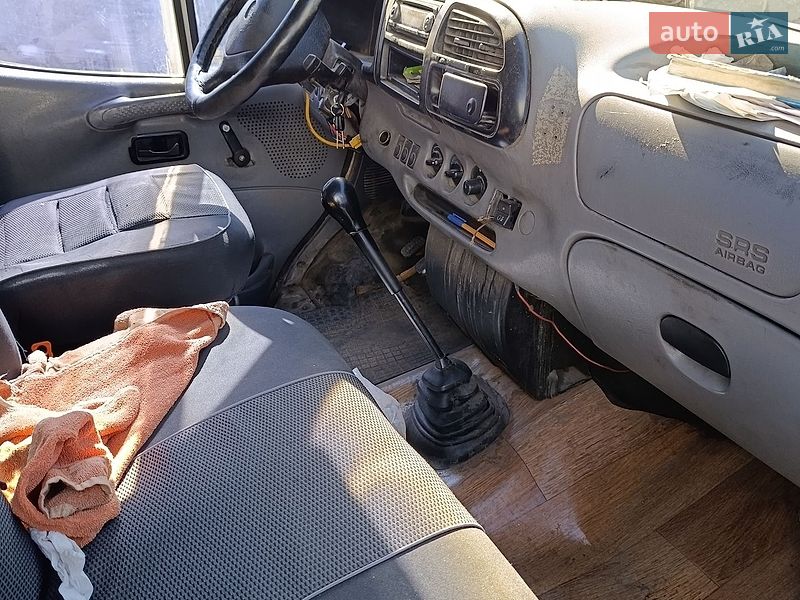 Вантажний фургон Ford Transit 1998 в Дніпрі
