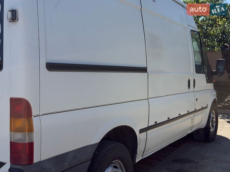 Грузовой фургон Ford Transit 2003 в Первомайске