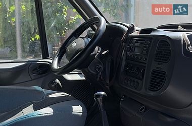 Грузовой фургон Ford Transit 2003 в Первомайске