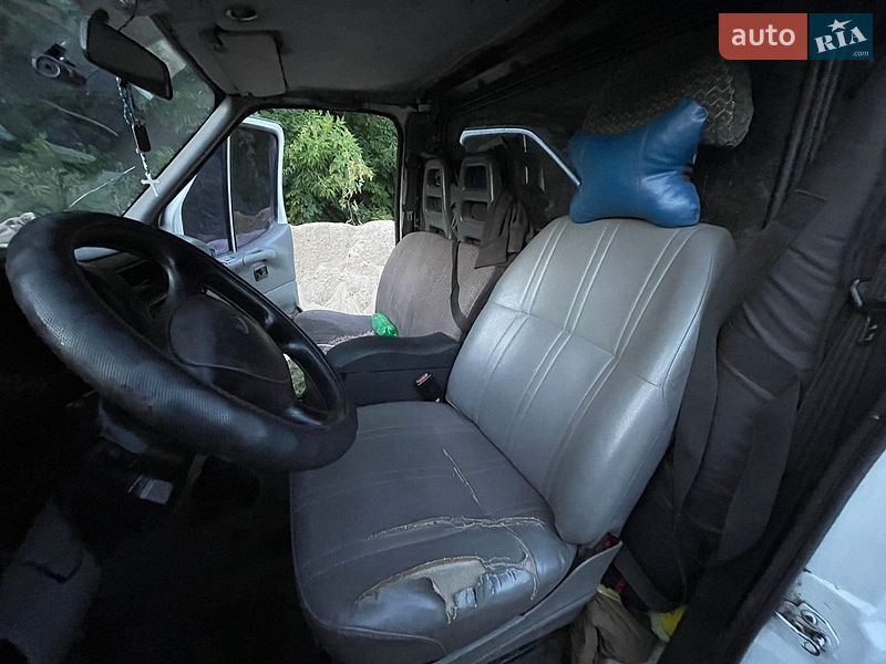 Минивэн Ford Transit 1996 в Славгороде