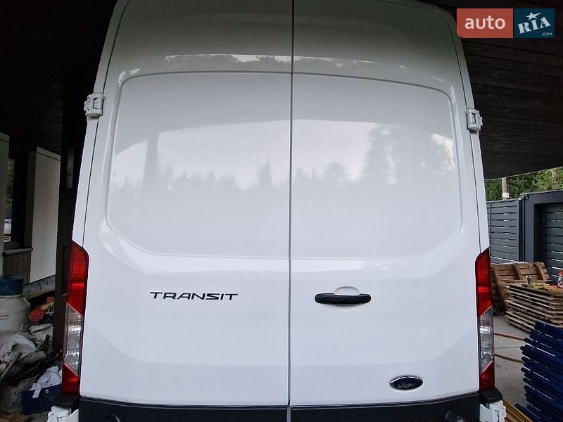 Вантажопасажирський фургон Ford Transit 2016 в Києві