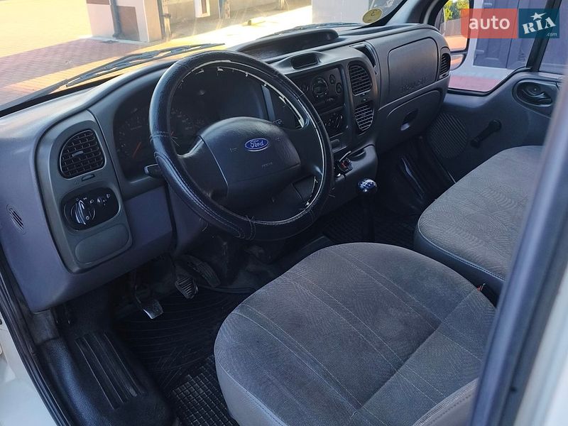 Микровэн Ford Transit 2004 в Сарнах
