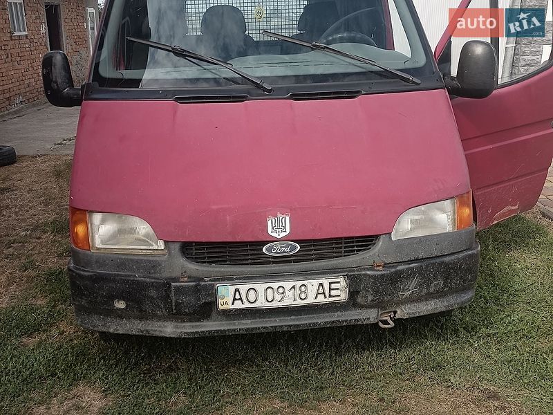 Минивэн Ford Transit 1998 в Городенке