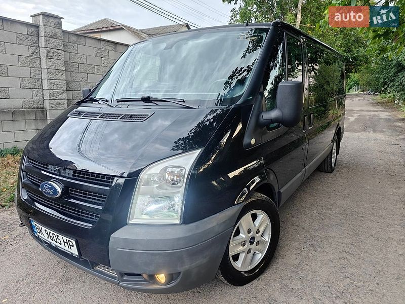 Ford Transit 2011