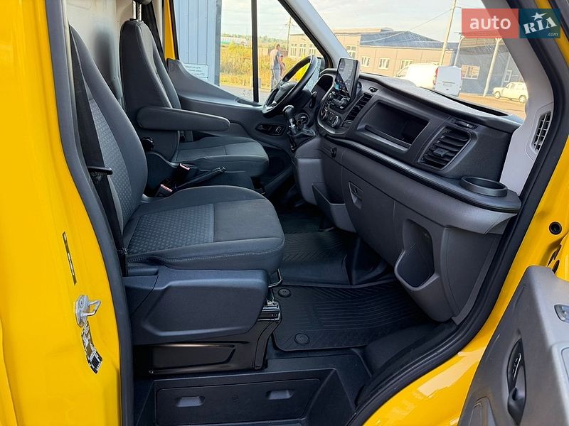 Вантажний фургон Ford Transit 2022 в Ірпені