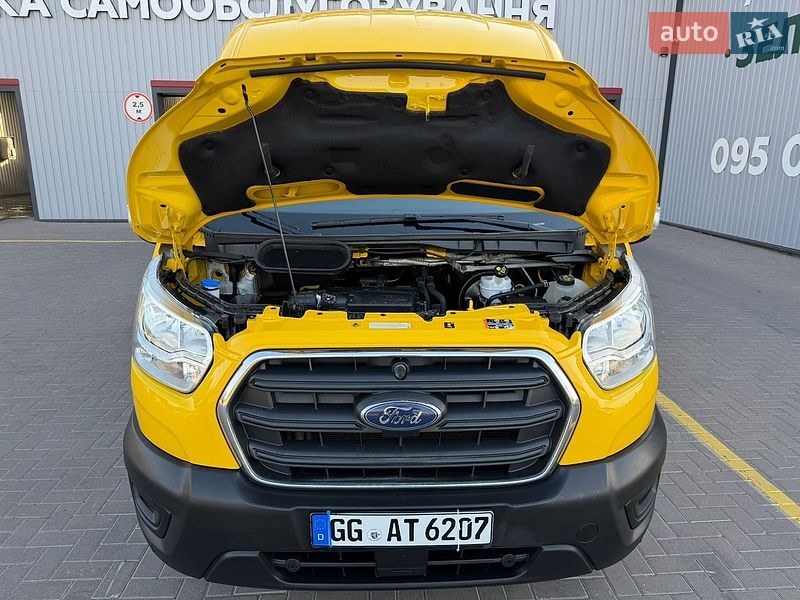 Вантажний фургон Ford Transit 2022 в Ірпені