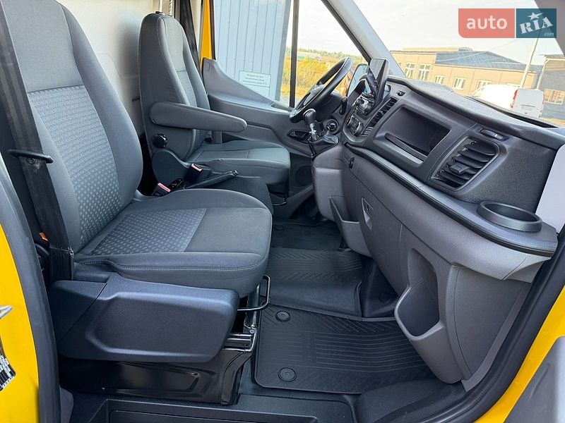 Вантажний фургон Ford Transit 2022 в Ірпені