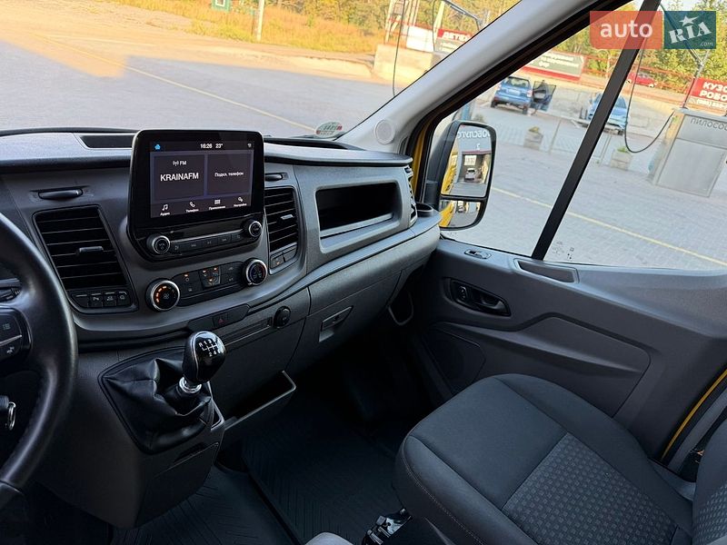 Вантажний фургон Ford Transit 2022 в Ірпені