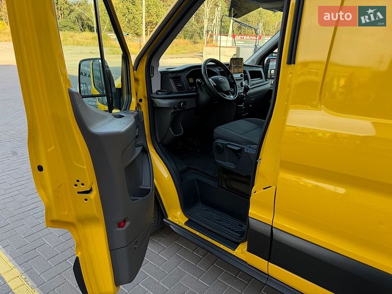 Вантажний фургон Ford Transit 2022 в Ірпені