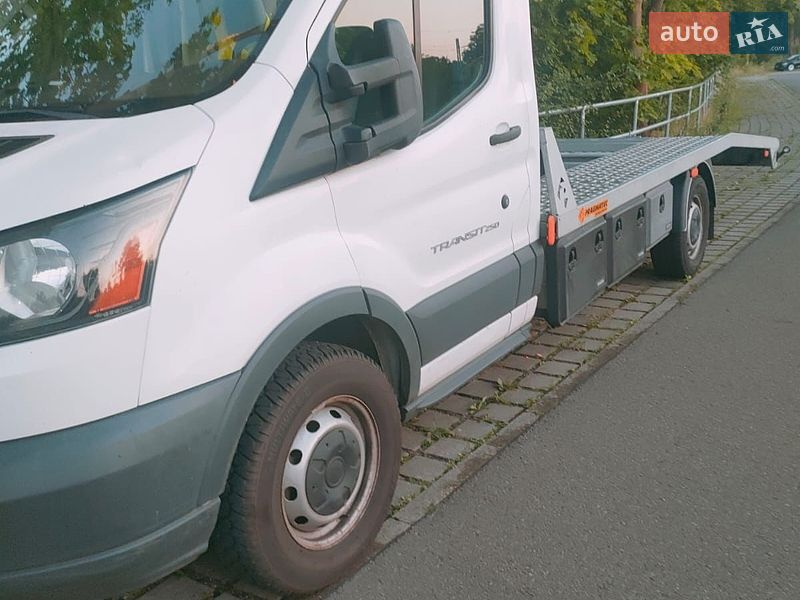 Ford Transit 2015