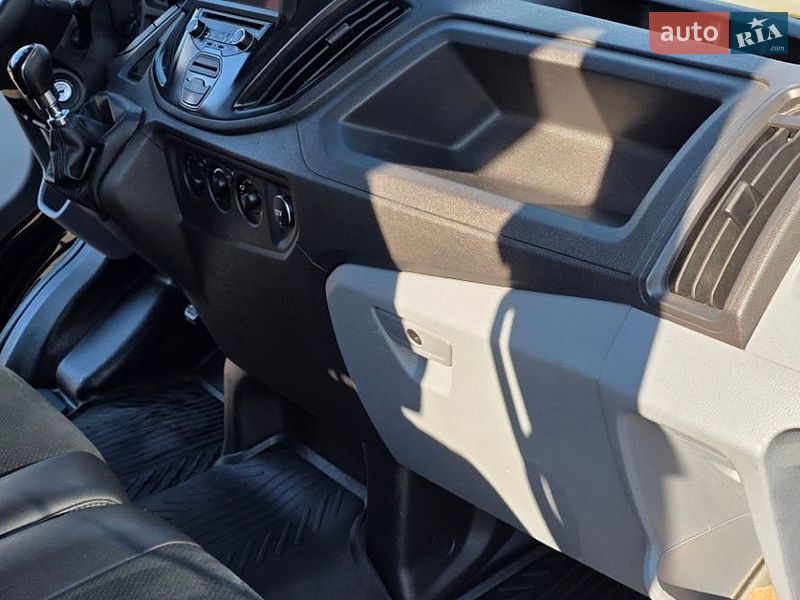 Грузопассажирский фургон Ford Transit 2015 в Киеве