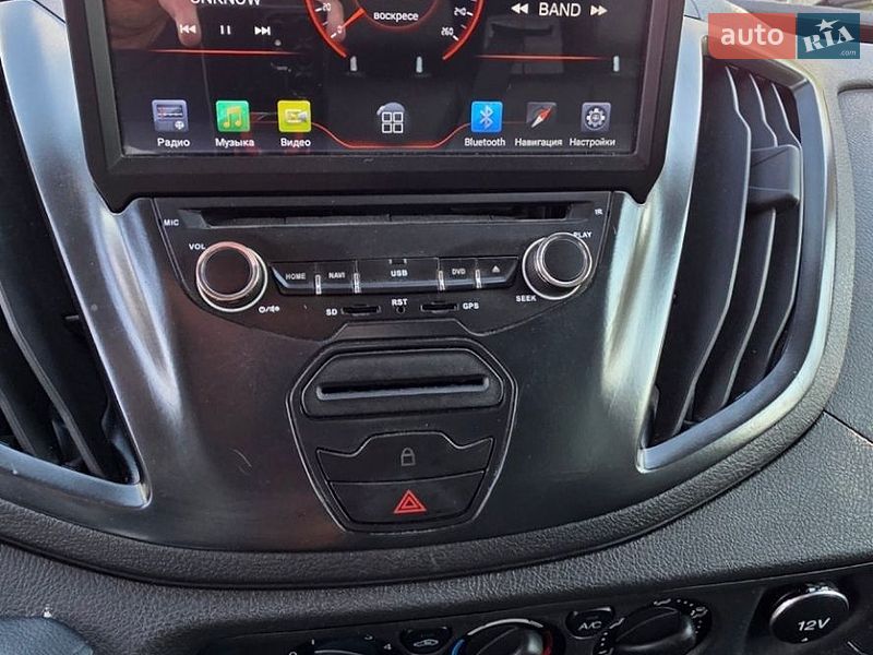 Грузопассажирский фургон Ford Transit 2015 в Киеве