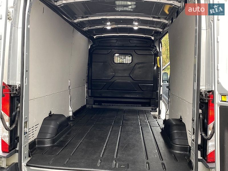 Грузовой фургон Ford Transit 2018 в Виннице